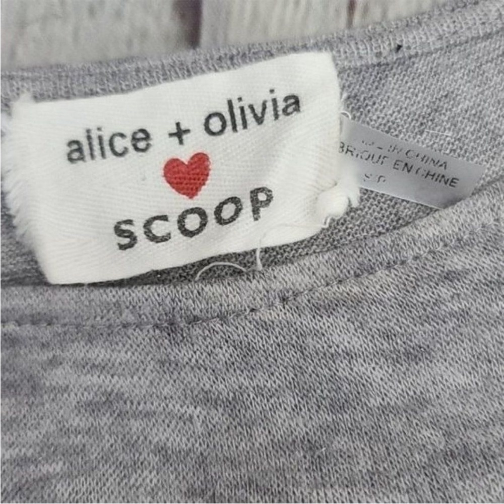 Alice and Olivia super soft long sleeved tee - Picture 4 of 9